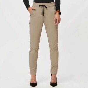 FIGS Pro trousers 📋